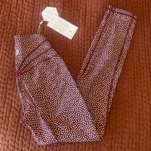 Legacy Legging - Vineyard Dark Red Bossy Print NWT XS